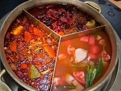 -湊湊火锅·茶憩(南京东路悦荟店)