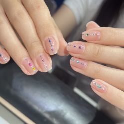 -Nail Me美甲美睫