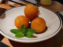拉丝很nice芝士球-太二酸菜鱼(沈阳万象城店)