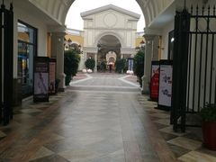 -佛罗伦萨小镇广佛名品奥特莱斯(疏港路店)