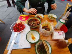 -拈签一笑黄牛肉辣卤串串