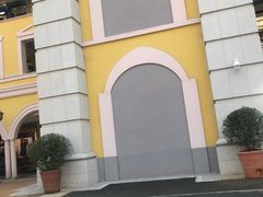 -首创奥特莱斯(西安店)