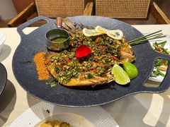 柠檬香烤罗非鱼-雲說·花(西宸天街店)