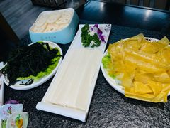 -渝里重庆火锅(航天城店)