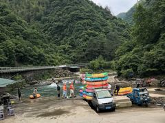 -安吉龙王山峡谷漂流