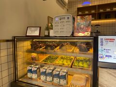 面包甜点陈列柜-茶百道(新城市广场店)