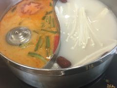 泰式海鲜冬阴功锅底-樾餐厅泰式海鲜火锅(民歌湖店)