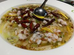 酸菜鸭嘴鱼-漓江又一軒·广西菜·桂林米粉(梅林店)