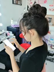 -双双化妆造型工作室