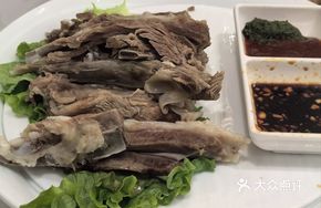 Jin Ge Hand-grabbed Lamb Ribs