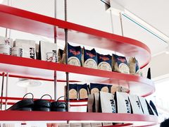 -UNI UNI(环亚凯瑟琳店)