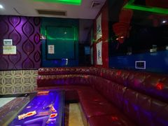 -名星会量贩式KTV旗舰店(盈熙广场店)