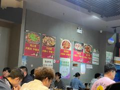 大堂-范贤光鸡公煲(平乐园总店)