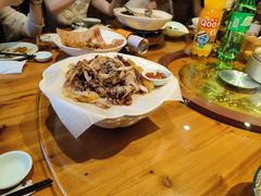 -头上红煨盐鸡·非遗院子餐厅