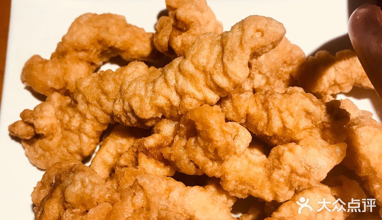 虾滑有小惊艳到很Q弹，没有因为煮的时间久口感不好的感觉