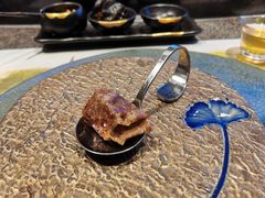 一口吃牛肉卷-一板铁板烧·隐秘一线江景花园餐厅(西湖左岸·天元店)