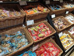 零售区-来伊份1038(新村路三店)