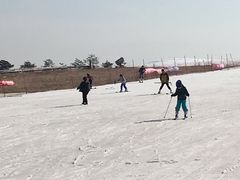 -华彬猛犸滑雪场