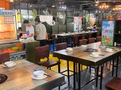 大堂-彩鹿·潮汕·鲜牛肉·自助火锅(伊电园店)