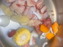 -椰子湾·海南火锅·糟粕醋·椰子鸡(正大广场店)