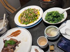 -万重锦·人文川菜馆(骡马市店)