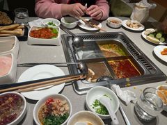 -海底捞火锅(宝龙广场夜宵主题店)