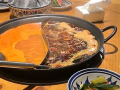 -旧街市鲜货老火锅(大光路店)