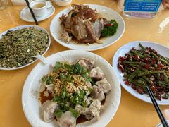 -鹏城人家海鲜酒家·23年老字号(较场尾店)