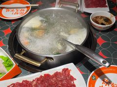 -南城十里潮汕鲜牛火锅·鲜虾生滚粥(融汇老商埠店)