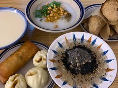 -正南齐北·老街糯米团(洪崖洞店)