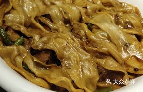 Stewed Pork Rib Noodles