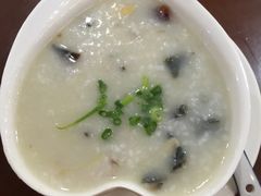 -点都靓餐饮连锁(德信华城店)