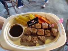 -席娜卡琳火车铁道夜市