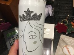 -星巴克(上海虹桥新天地二店)