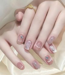 -花漾美甲美睫