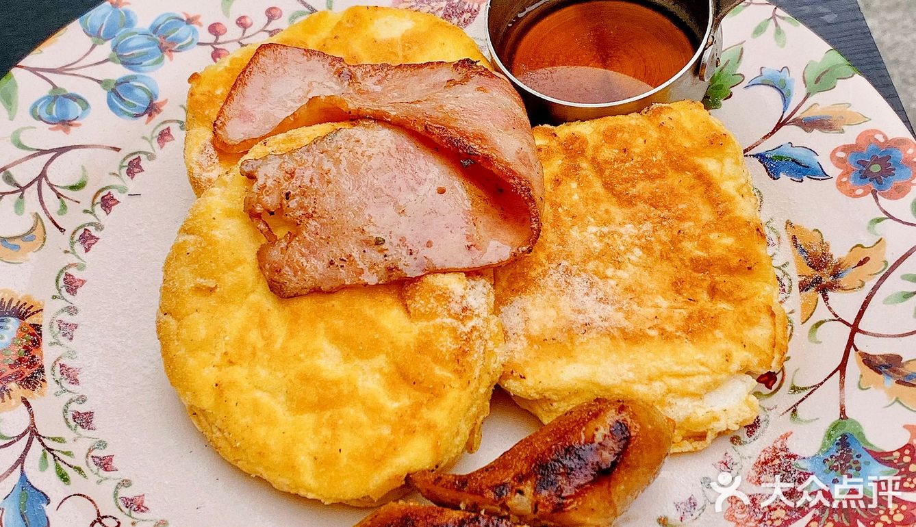 发现一家新开不久的brunch[调皮]热香饼🫓和🍤油蒜虾不错[胜利]