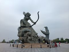 -巴陵广场