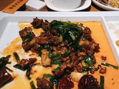 -隔壁老王·家常云南菜(花巷店)