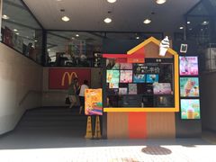 门面-麦当劳(东方时代广场分店)