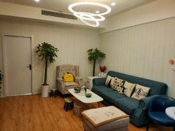 -萱草产后康复催乳中心(江宁万达店)