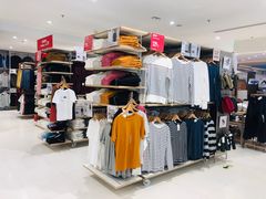 -优衣库(上海金桥国际商业广场店)