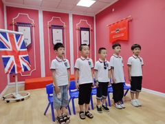 -米娜凯威少儿礼仪艺术教育(南海新凯广场店)