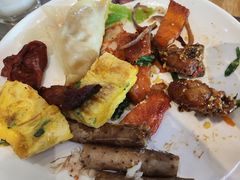 -齐河孔雀王温泉酒店·金孔雀自助百汇