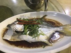 -四川小胡子海鲜(丁村万人海鲜广场店)