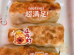 牛肉香菜锅贴-小街锅贴(护国寺店)