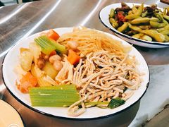 -马路牙子烧烤音乐酒馆(望京店)