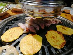 -唯成•韩国炭火烤肉 유성고기