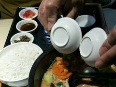 -三根米线(王府井丹耀大厦店)
