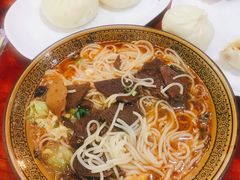 酸辣牛肉米线-老陶包子铺(南大西南村店)