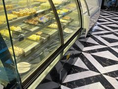 面包甜点陈列柜-诱货海鲜自助火锅(爱琴海购物公园东百店)